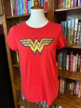 Fun red Wonder Woman tshirt in large